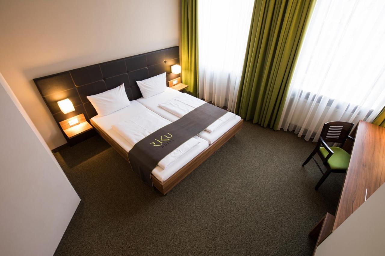 Riku Hotel Neu-Ulm Exterior foto
