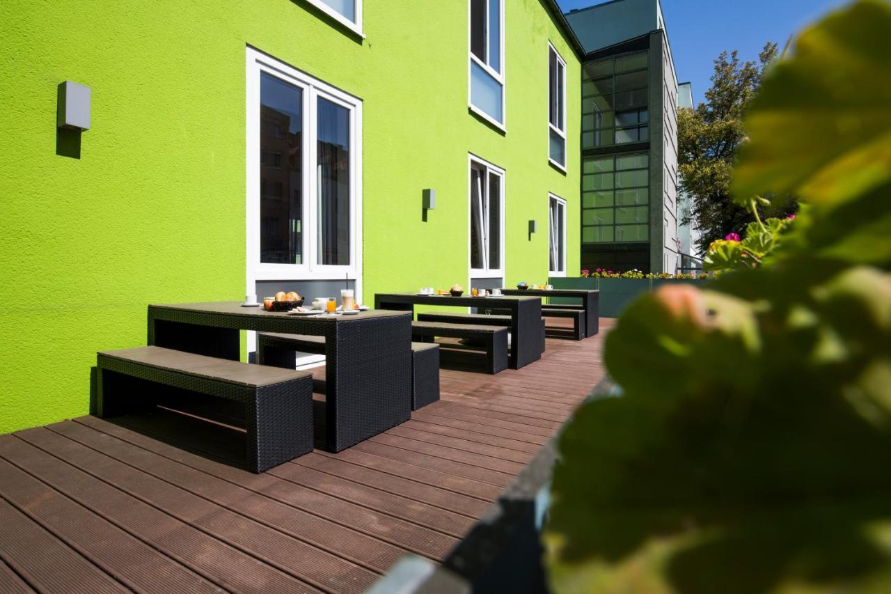 Riku Hotel Neu-Ulm Exterior foto